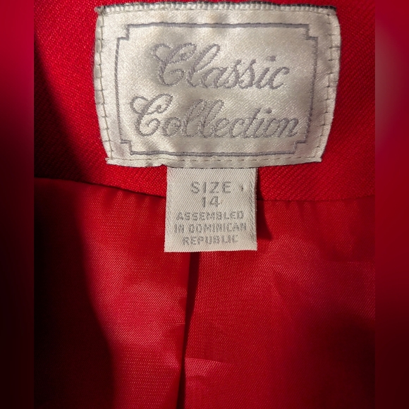 IC COLLECTION Vibrant Red Blazer Medium (14 Vintage Size) Gold Accent - Picture 2 of 5